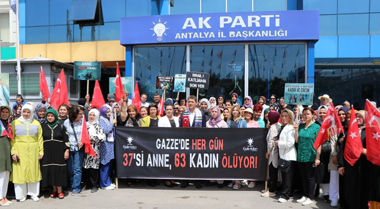 AK Parti Kadın Kolları tek yürek oldu