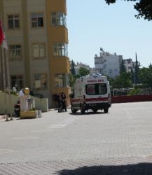 Antalya'da LGS heyecanı: Sınav esnasında bayıldı