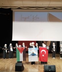 Antalya'da Kur'an kursu öğrencilerinden Filistin'e yardım