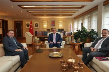 ALKÜ Rektörü Türkdoğan'dan Ankara çıkarması