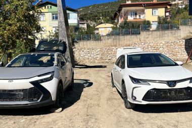 ALKÜ'ye 2 adet araç hibe edildi