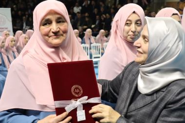 Çocukluk hayali olan hafızlığı 63 yaşında gerçekleştirdi