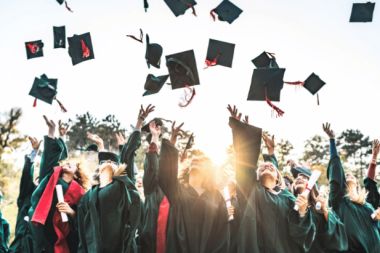 Geçen yıl 13 bin 561 kişi doktora programlarından mezun oldu