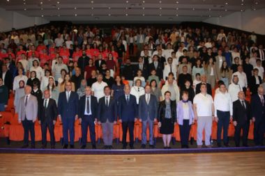 Matematikte Sınır Tanımayanlar Akdeniz Üniversitesi'nde ödüllerini aldı