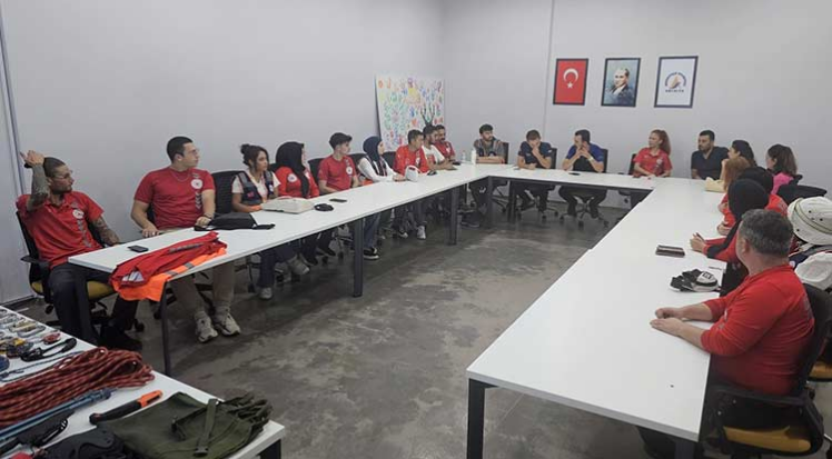 ASSİM'de arama kurtarma eğitimi