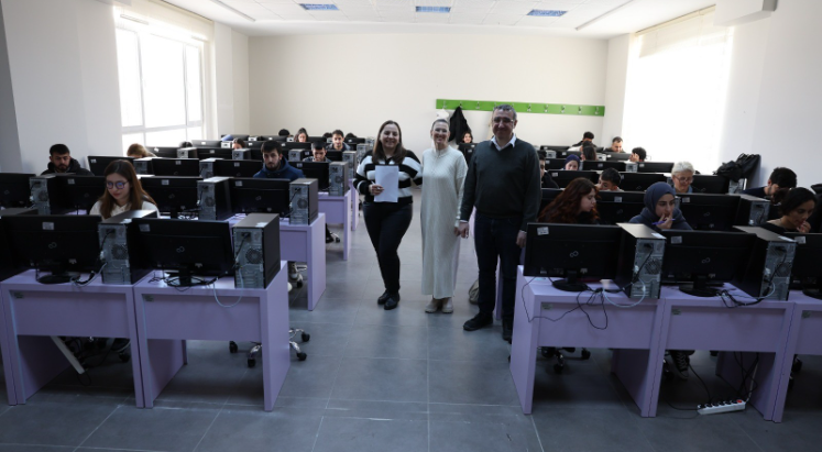 ALKÜ'DE Daad Onset Almanca sınavı başladı