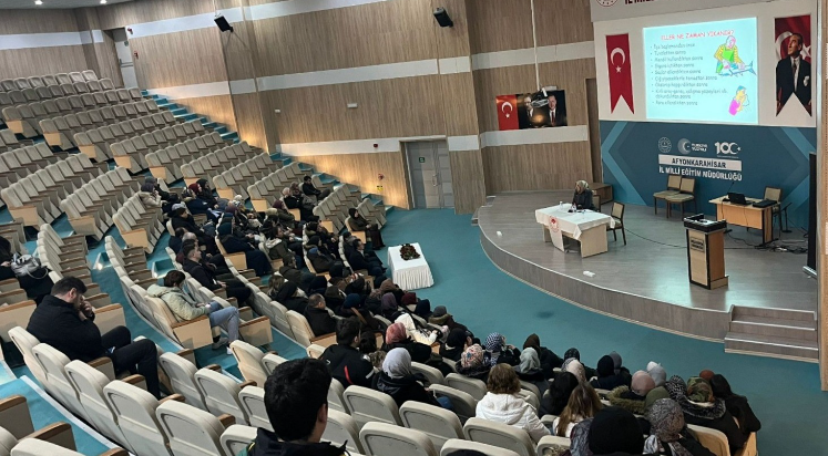 Okul kantini ve yemekhane çalışanlarına hijyen eğitimi