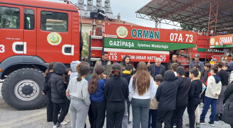 Öğrencilere yangın eğitimleri verildi