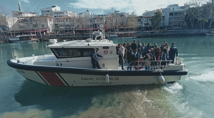 Sahil Güvenlik’ten 112 Acil Sağlık personeline eğitim