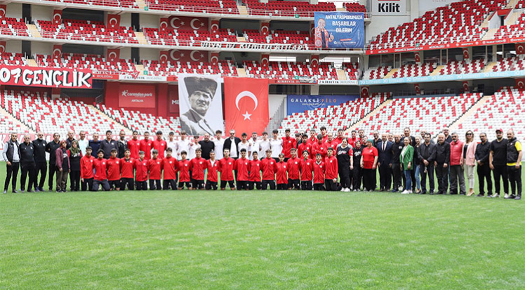 Antalyaspor’da bayramlaşma töreni yapıldı