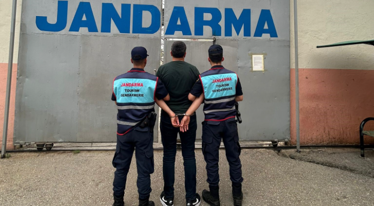 Antalya’da Çukur operasyonu: 1 firari yakalandı
