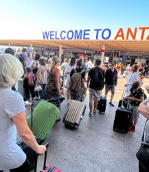 Antalya yılın ilk dört ayında 2 milyonu aşkın turist ağırladı