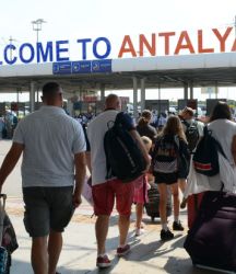 Antalya'da son 10 yılın en yüksek ziyaretçi akışı Rusya ve Almanya’dan