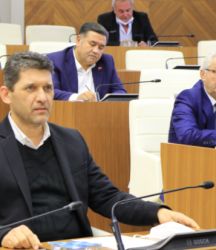 Çetin, 'Düğmeli evler yıkılacak' oyununu bozdu