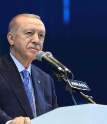 Cumhurbaşkanı Erdoğan, vefatının 32. yılında 8'inci Cumhurbaşkanı Özal'ı andı