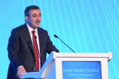 Cevdet Yılmaz’dan 1 Mayıs mesajı