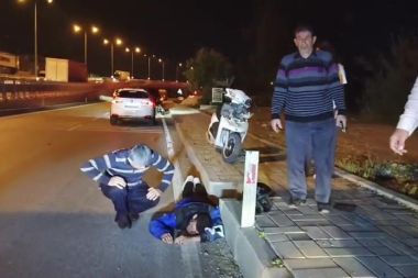 Devrilen motosikletin sürücüsü yaralandı