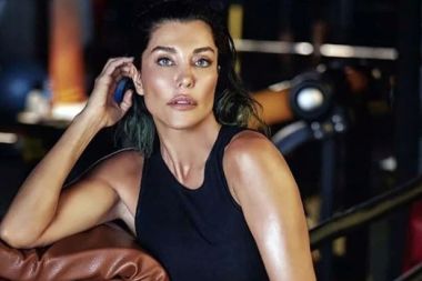 Deniz Akkaya'ya konuşma yasağı getirildi