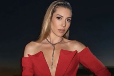 Sinem Kobal hayranlarına müjde: 7 yıl sonra setlere döndü