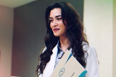 Bahar'ın Rengin'i Ecem Özkaya estetik iddialarını yalanladı!