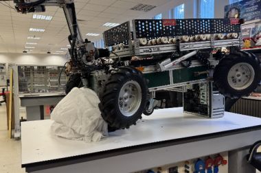 İTÜ öğrencilerinin ödüllü arama kurtarma robotu seri üretime hazır