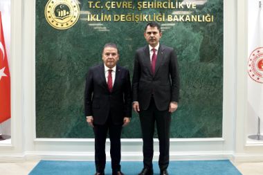 Bakan Kurum, Böcek’i kabul etti