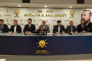 Yılmaz: Milletin parasını buza yazı yazar gibi harcadılar
