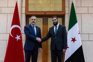 Bakan Fidan, Suriye’deki yeni yönetimin lideri Ahmed eş-Şara ile görüştü