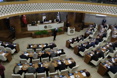 Konyaaltı Belediyesi'nden 60 milyon TL'lik bütçe aktarımı talebi