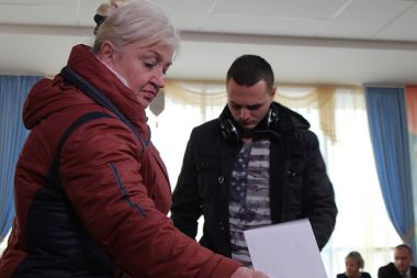 Belarus'ta halk cumhurbaşkanını seçmek için sandık başında