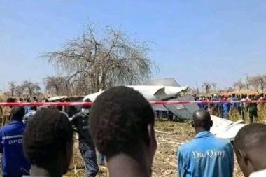Güney Sudan'da uçak düştü: 18 ölü