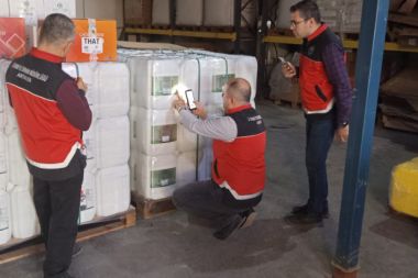 Antalya'da gübre dağıtımı yapan firmalar denetleniyor