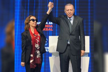 Antalya Milletvekili Özbudun, AK Parti’ye katıldı