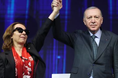 Başkan Çetin’den Özbudun’a tebrik mesajı
