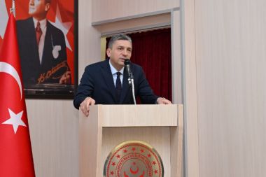 Şehit ailelerine ve gazilere Devlet Övünç Madalyası