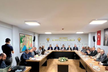 AK Parti Antalya İlçe Başkanları Toplantısı gerçekleşti