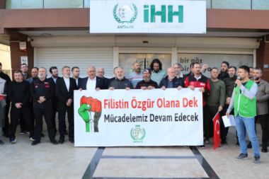 Antalya İHH’dan Gazze’ye destek