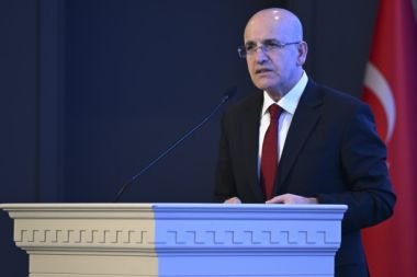Bakan Şimşek'ten CHP Genel Başkanı Özel'in iddialarına yanıt: