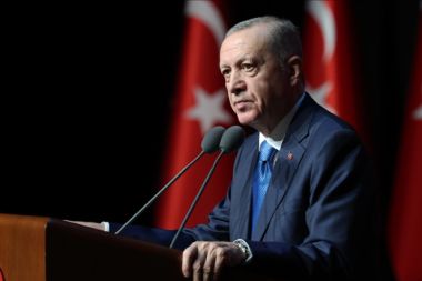 Cumhurbaşkanı Erdoğan'dan öğretmen ataması müjdesi