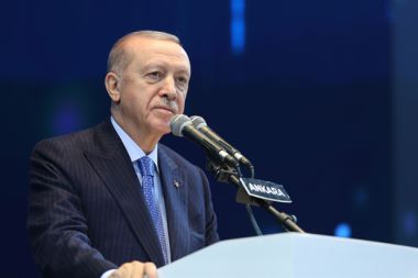 Cumhurbaşkanı Erdoğan, vefatının 32. yılında 8'inci Cumhurbaşkanı Özal'ı andı