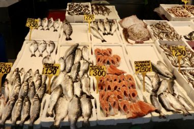 Mezgit ve istavrit kilogramı 250 liradan satılıyor