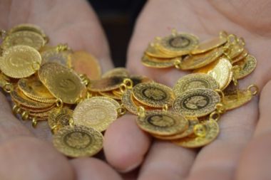 Altının gramı kaç liradan işlem görüyor? 25 Nisan 2025