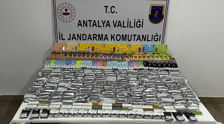 Manavgat'ta kaçak tütün ürünleri operasyonu