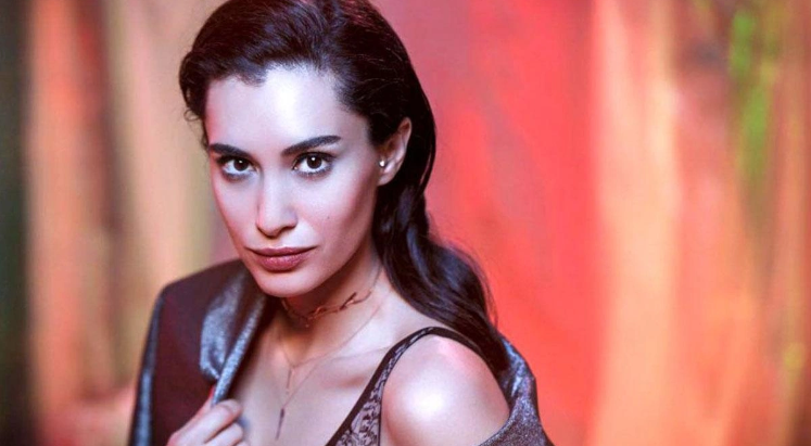 Hande Doğandemir estetik yaptıramıyor