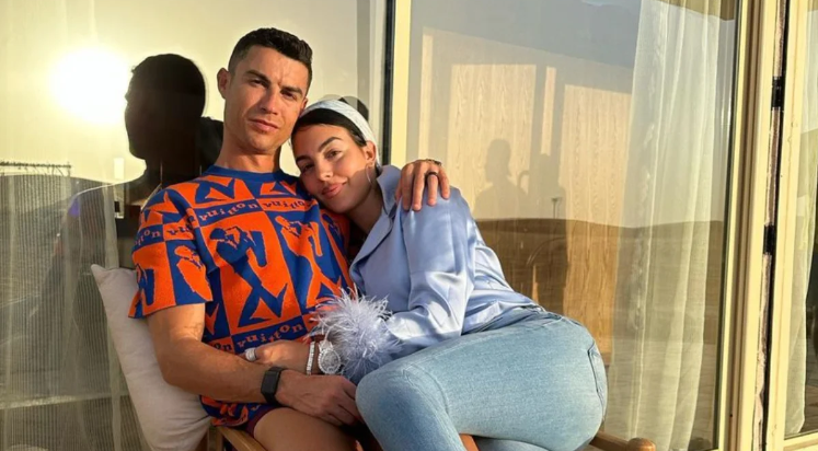 Cristiano Ronaldo, Georgina Rodriguez'i "eşim" diye tanıttı