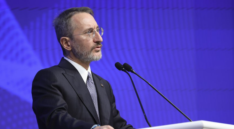 Fahrettin Altun Öğretmenler Günü'nü kutladı