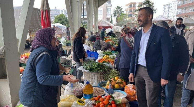 Başkan Söker pazarcılarla bir araya geldi