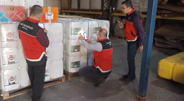 Antalya'da gübre dağıtımı yapan firmalar denetleniyor