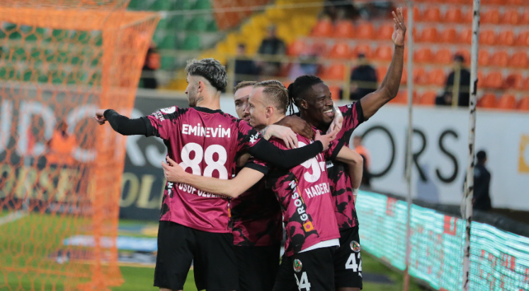 Alanyaspor, Kupada Karagümrük karşısında
