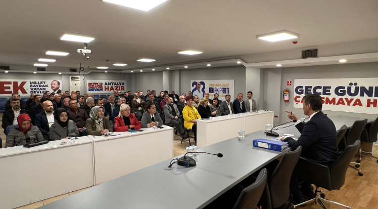 AK Parti Antalya’da görev dağılımı belli oldu